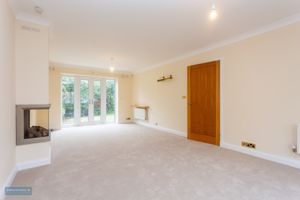 Sitting Room- click for photo gallery